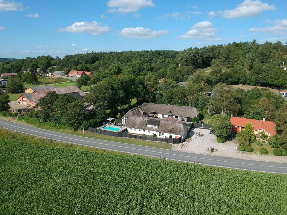 Farm61 Badehotellet I Det Midtjydske - Alder +18 Ar Tjele Luaran gambar